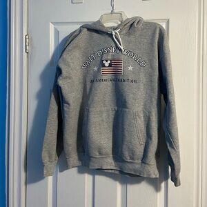 Vintage Walt Disney World Grey Park Hoodie Size L with Mickey Mouse Tag